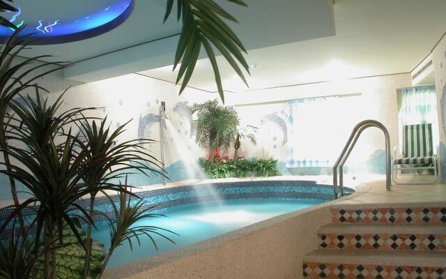 Swan Lake hotel