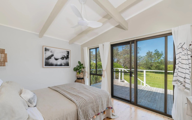 Kioloa Merry Beach Front Gem