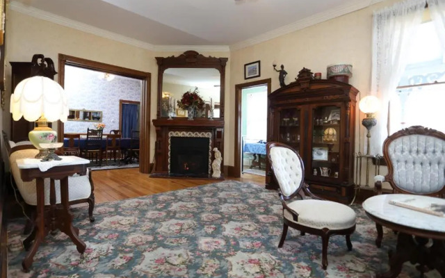 Beauclaires Bed & Breakfast Inn