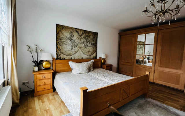 Exklusives Haus mit Garten