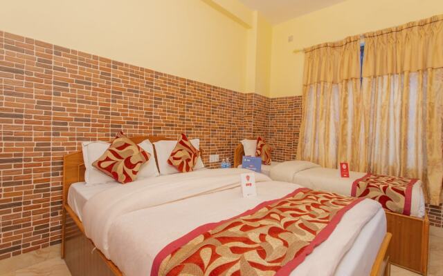OYO 133 Hotel Center Inn Lake