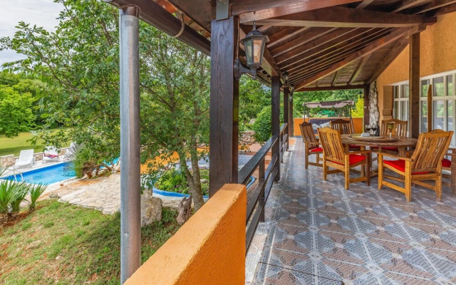 Stunning Home in Valtura With Wifi and 3 Bedrooms