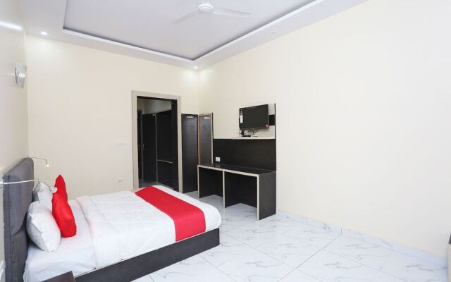 Oyo 41721 Hotel Lal Havelii