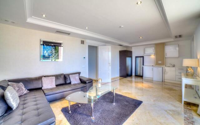 Banus Beach Apartments