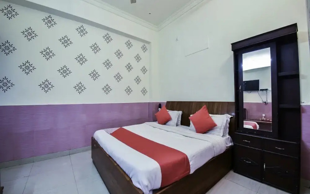 Hotel Vice Roy by OYO Rooms