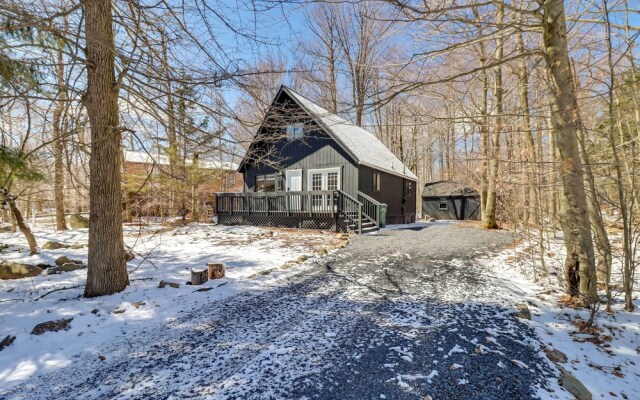 Tobyhanna Vacation Home w/ Community Pool Access