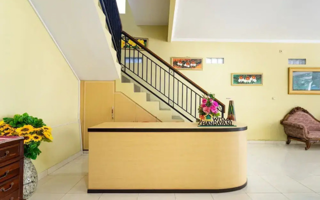 Wisma Handayani Syariah by OYO Rooms