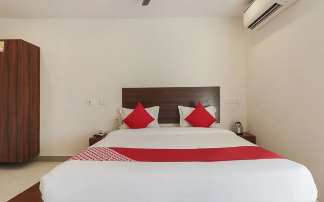 OYO Flagship 16390 Chukkapalli Chambers