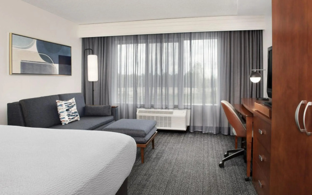 Courtyard by Marriott Jacksonville Flagler Center