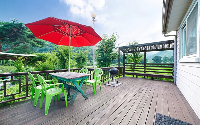 Yangpyeong Dandelion Pension