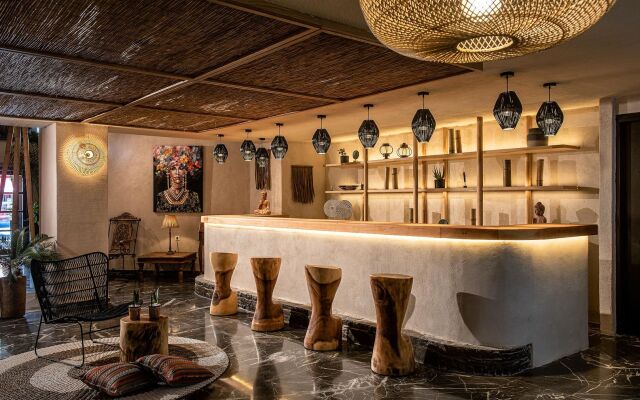 Indigo Inn Casa - Adults Only