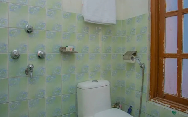 OYO 267 Hotel Tanahun Vyas
