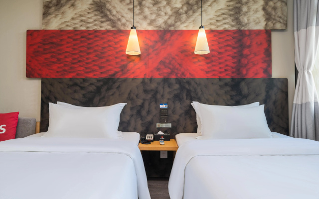Ibis Kunming Beijing Rd