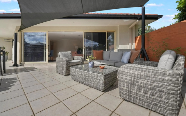 Terrigal Sails Serviced Apartments