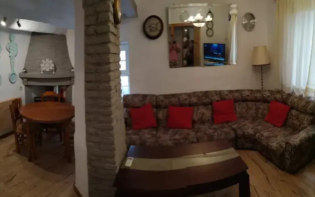 Rural House in Niguelas Next to Alpujarra