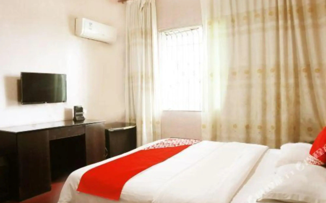 Chongqing dongbin hotel