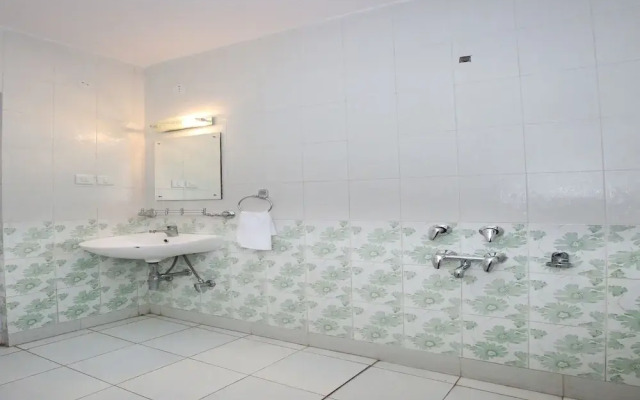 OYO 9710 Home Hill View 2BHK Kasumpti