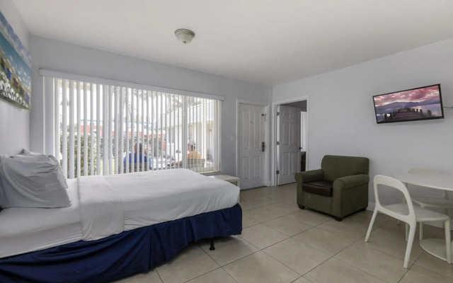 OceanSide Boutique Hotel - Hollywood