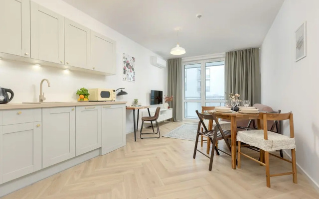 Modern Apartment With Balcony by Renters