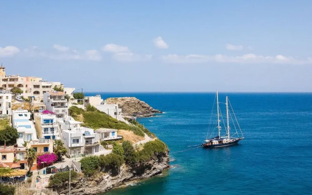 Mpali Bay View And Beach Front Apt Crete
