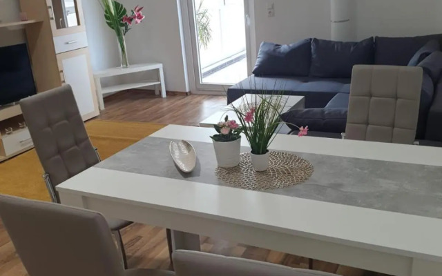 Eddy's Sunshine Appartement