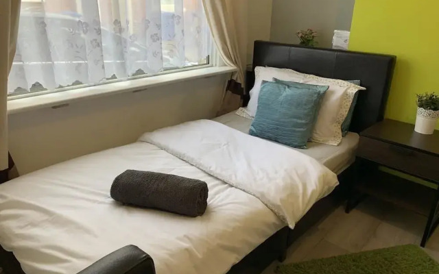 Fuller Rooms