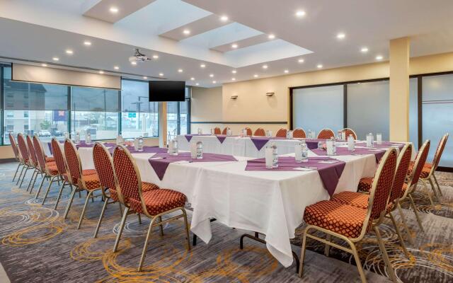 Quality Hotel Dorval