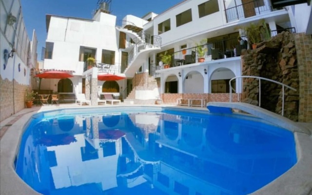 Hotel San Isidro