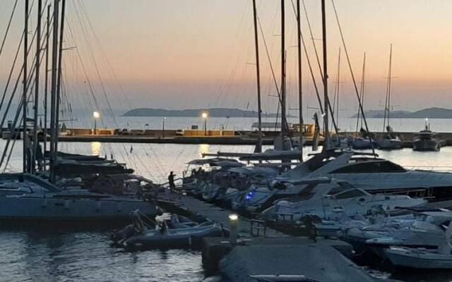 Melia studio 1 seafront apartment