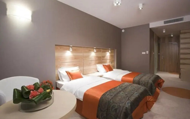 Willa Port Resort