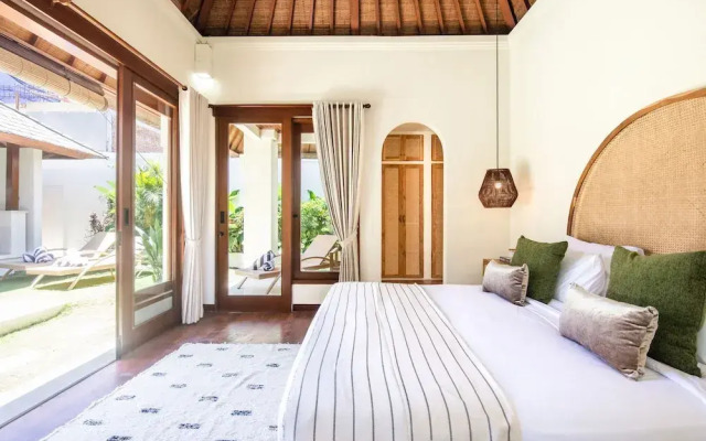 Canggu 400m Tobeach Escape 4br Designer Villa