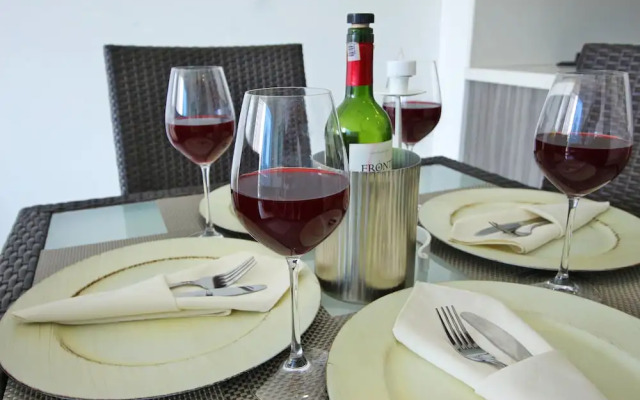 Apartamentos SOHO Elite - Frente al Mar