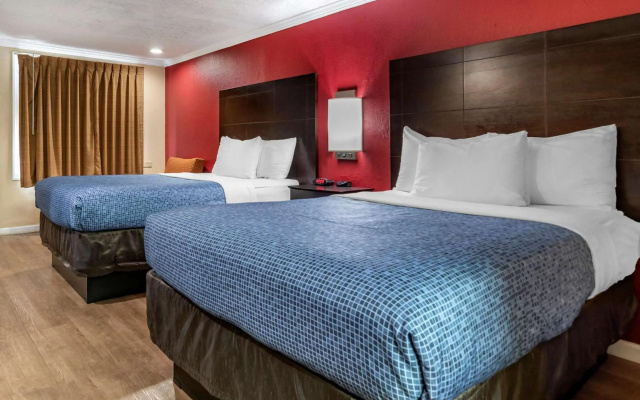 Econo Lodge Oxford near Choccolocco Park