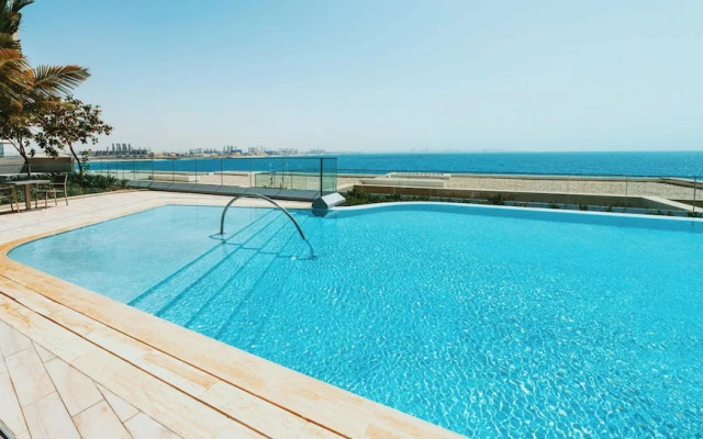 Modern Bluewaters 1BR w Relaxing Balcony View