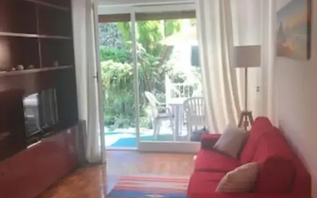Guisci Beach House