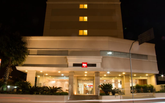 Ibis Sao Jose