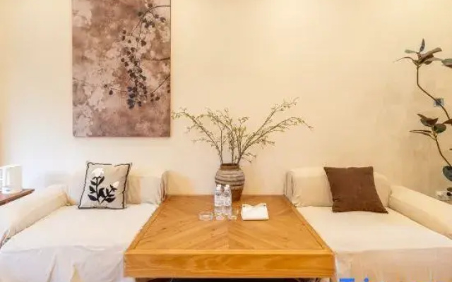 Xiangyejian Design Guesthouse (Dai Ethnic Ancient Town)