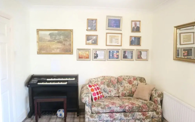 Cresswell by the Beach