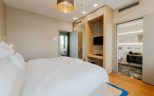 Fourty Three Luxury Serviced Apartments