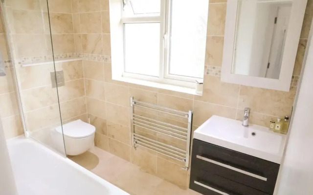 Modern 2 Bedroom In Clapham Junction