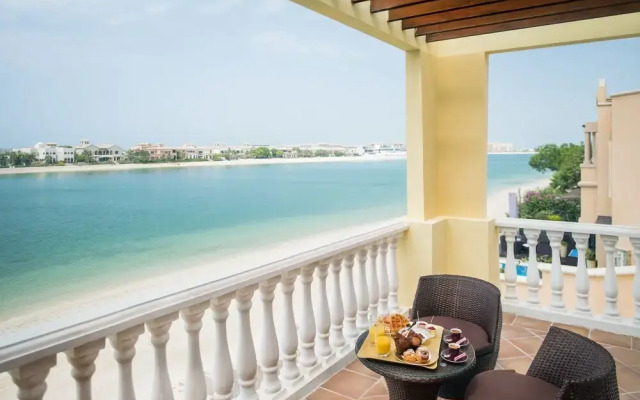 The Palm Jumeirah Villas - Frond E