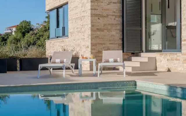 Sea Bliss Luxury Villa - Sevid