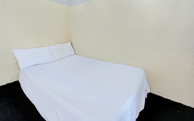 OYO Life 92853 Kost 999