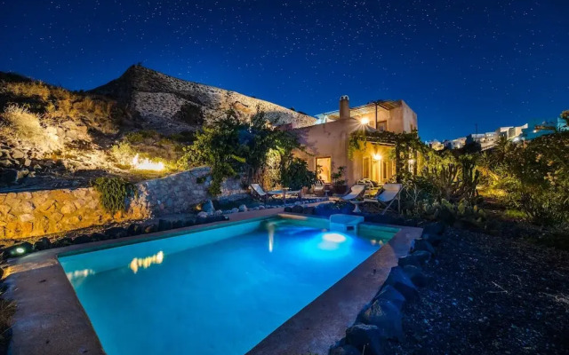 Rosepepper Villa
