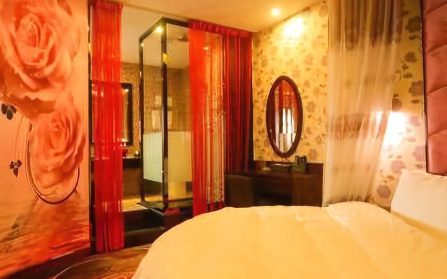 Haiwen Theme Couple Art Hotel