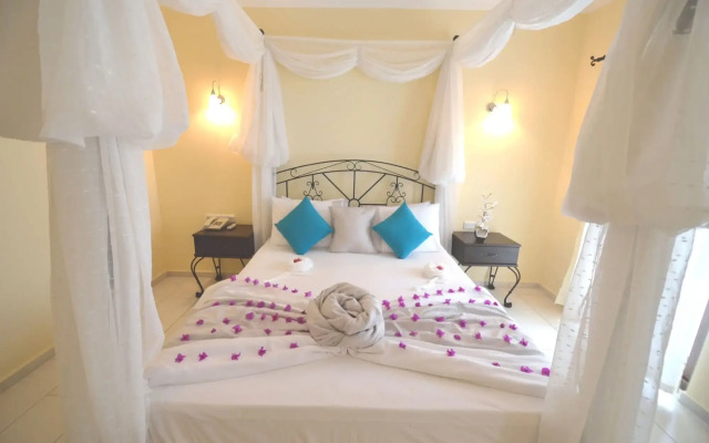 Hotel Cachet Adults Only