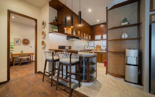 Apartment Seabreeze 2 - Amazing Sunset Penthouse-2bdr with pool-Beachfront