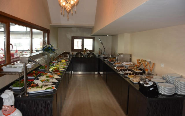 Grand Karot Otel