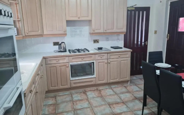 Lawnswood Holiday Apartments