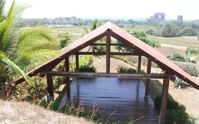 Surf Synergy All-Inclusive Surf Retreat